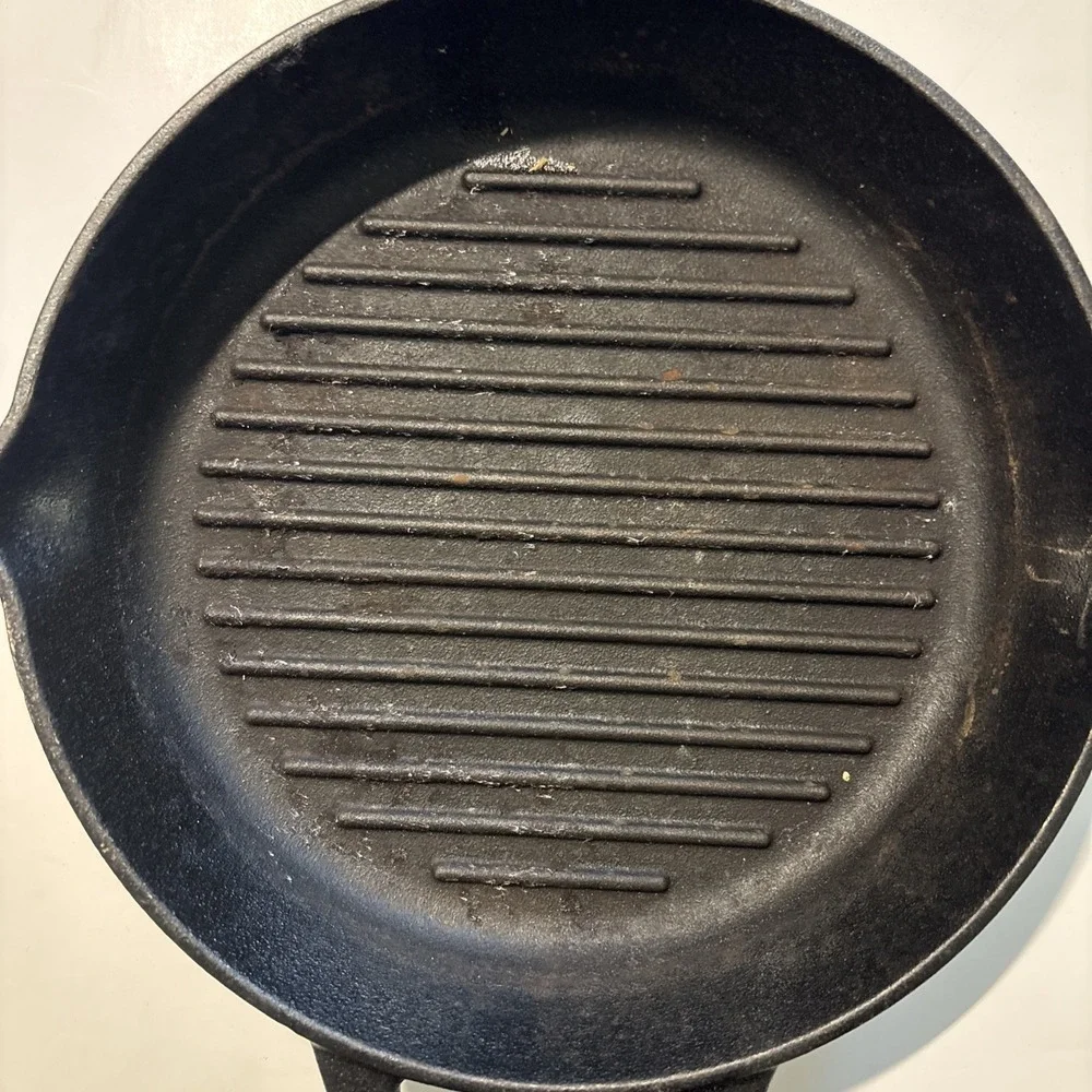 Tramontina Pre-Seasoned Cast Iron 10 inch Black Grill Skillet Pan/w Grip No Lid